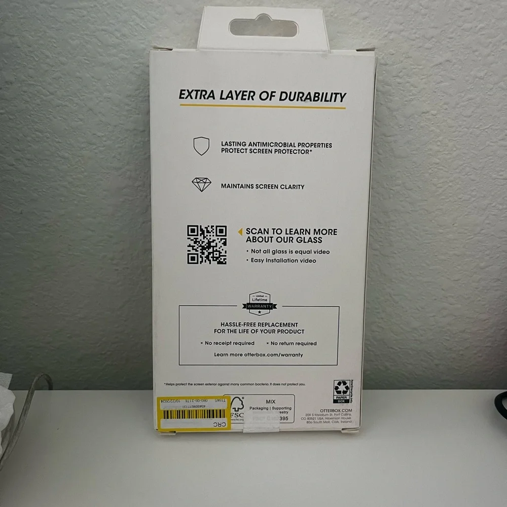 OtterBox Premium Glass Screen Protector for iPhone 6.7”